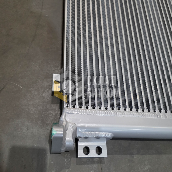 Радиатор масляный Кomatsu PC300-7, PC350-7 207-03-71640